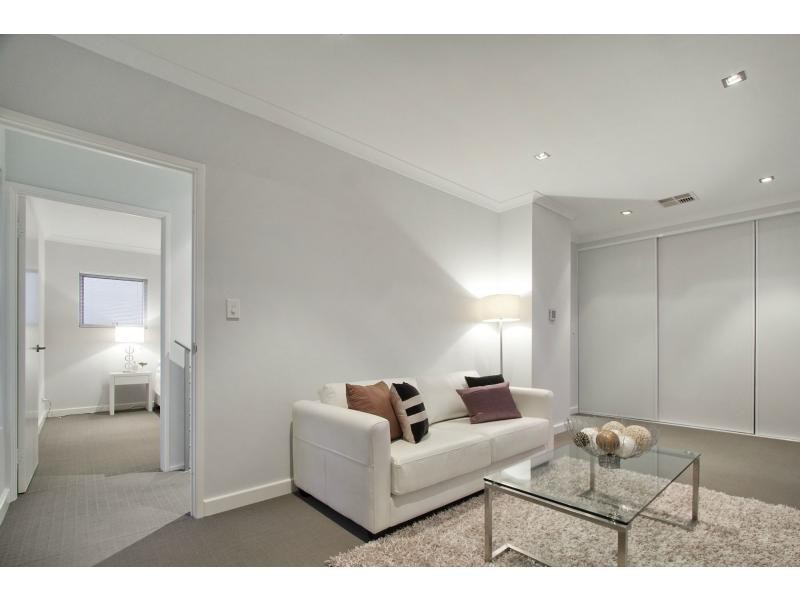 40B Kembla Circle, Madeley WA 6065