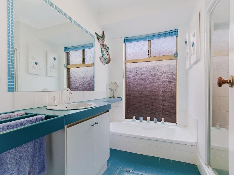 9 Toulon Gardens, Port Kennedy WA 6172