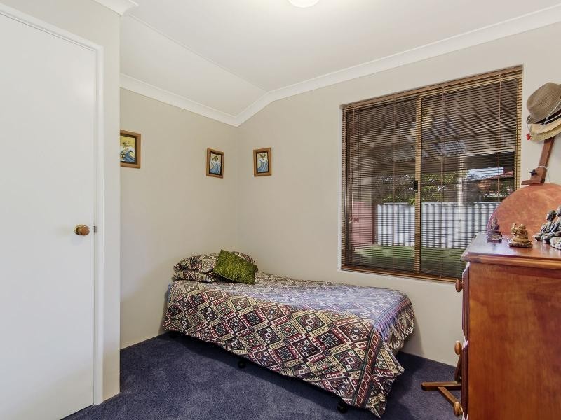 9 Toulon Gardens, Port Kennedy WA 6172