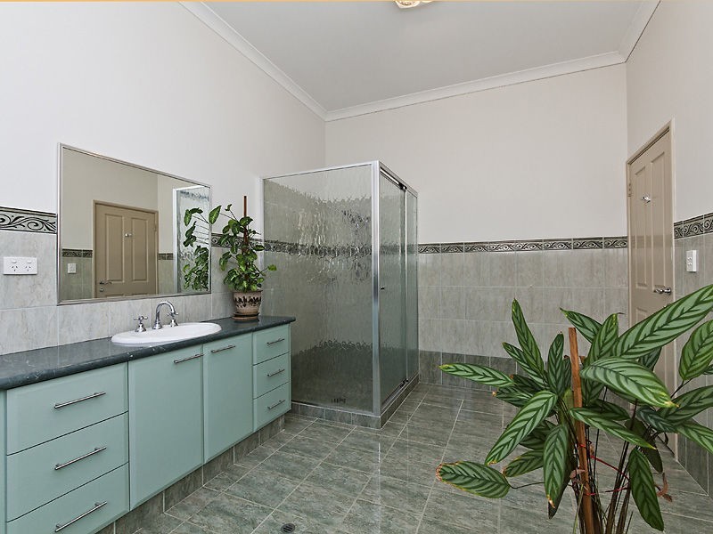 68 Caspian Way, Brigadoon WA 6069