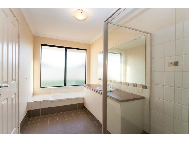 98 Shreeve Road, Canning Vale WA 6155