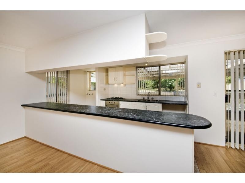 8 Foxglove Gardens, Mirrabooka WA 6061