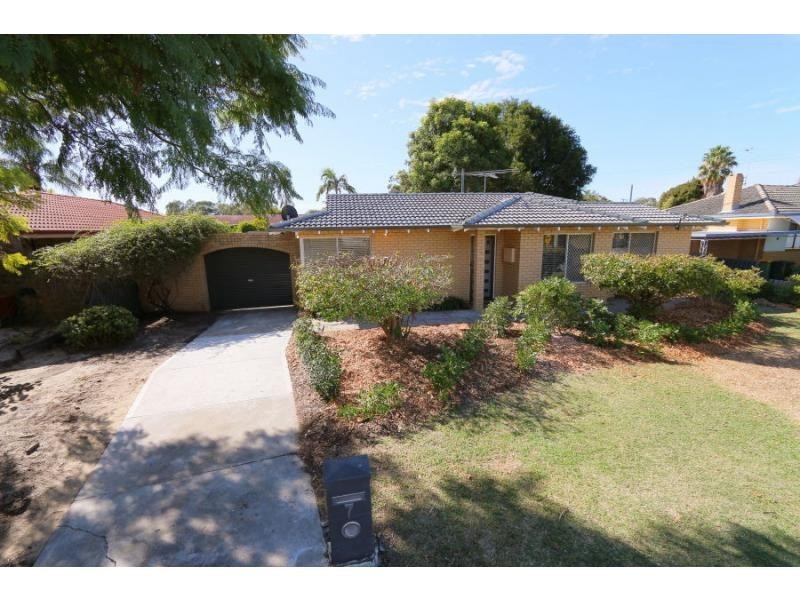 7 Grace Street, Ferndale WA 6148