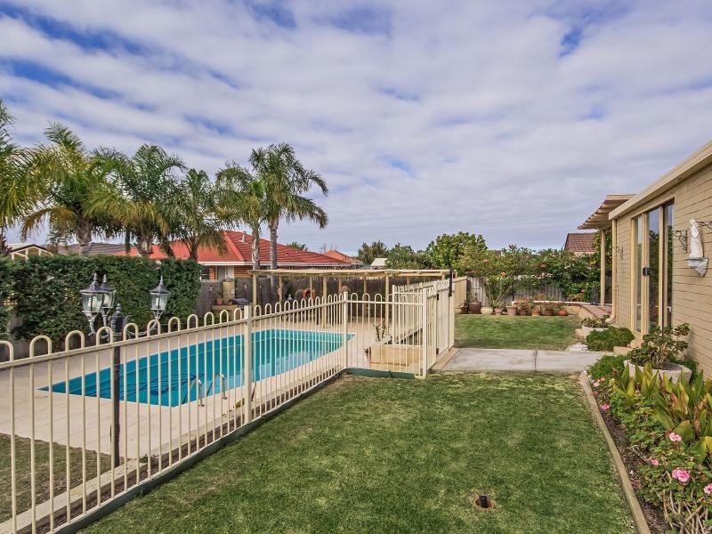 29 Powis Way, Warnbro WA 6169