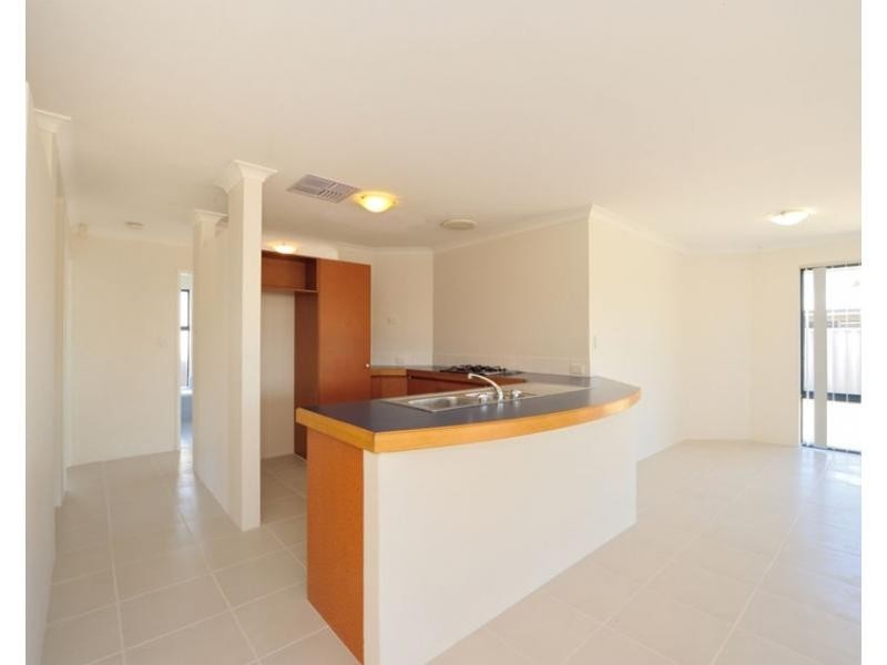 11 Moorburg Loop, Port Kennedy WA 6172