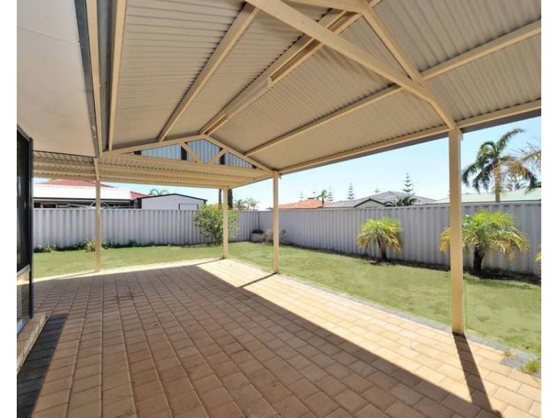 11 Moorburg Loop, Port Kennedy WA 6172