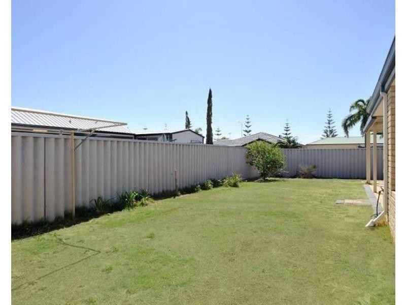 11 Moorburg Loop, Port Kennedy WA 6172