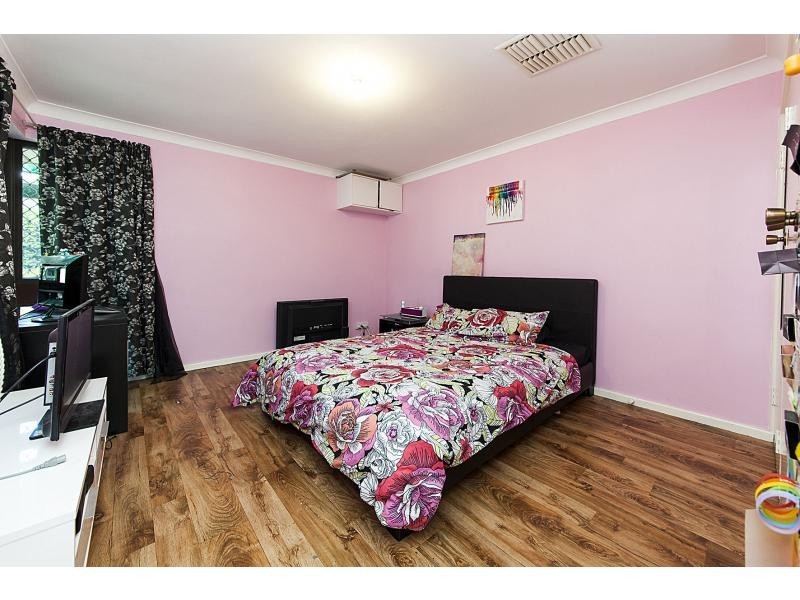 6 Range Court, High Wycombe WA 6057