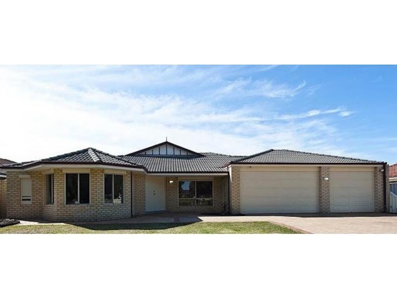 53 Parkland Drive, Warnbro WA 6169