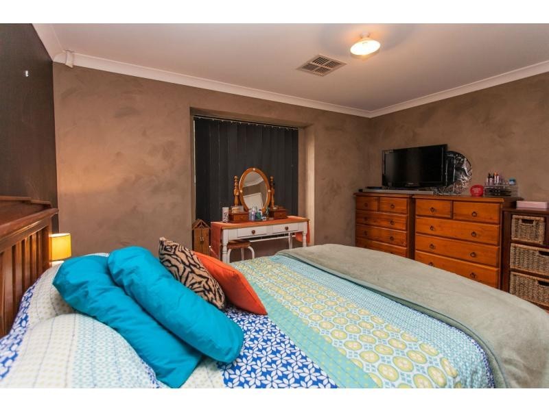 20 Morolo Street, Seville Grove WA 6112