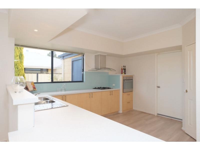9 Woodside Loop, Beckenham WA 6107