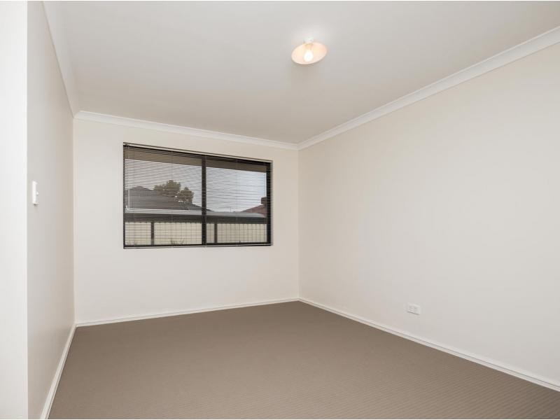 9 Woodside Loop, Beckenham WA 6107