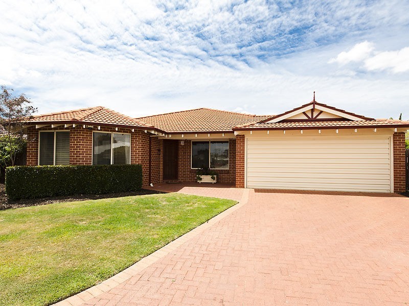 16 Turquoise Crescent, Forrestfield WA 6058