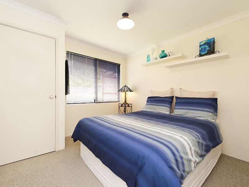 16 Turquoise Crescent, Forrestfield WA 6058