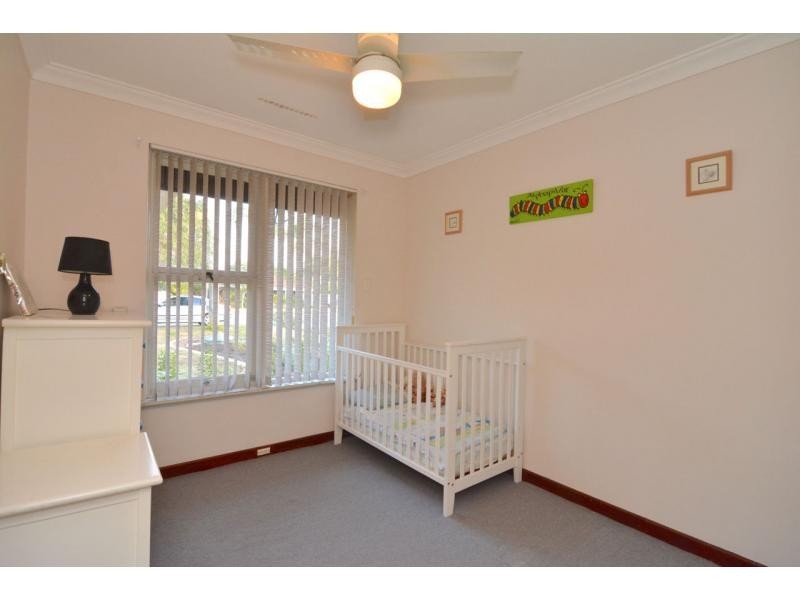 16 Wallsend Street, Safety Bay WA 6169