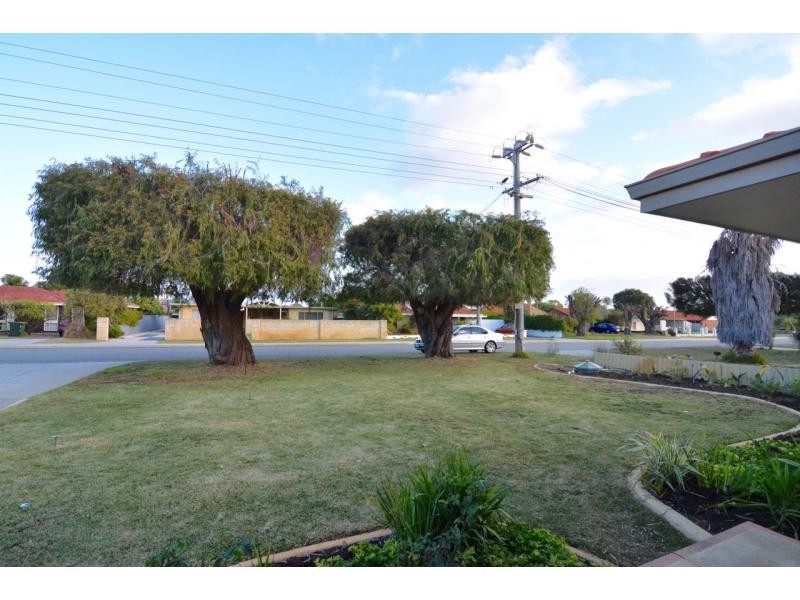 16 Wallsend Street, Safety Bay WA 6169