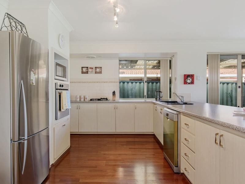 35 Ellington Terrace, Port Kennedy WA 6172