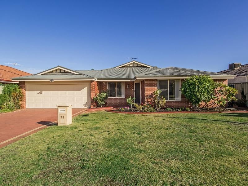 35 Ellington Terrace, Port Kennedy WA 6172