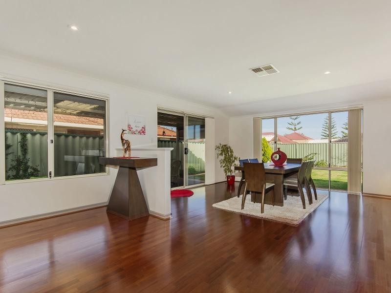 35 Ellington Terrace, Port Kennedy WA 6172