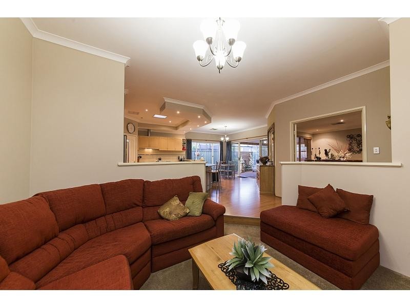 19 Dryandra Elbow, Atwell WA 6164