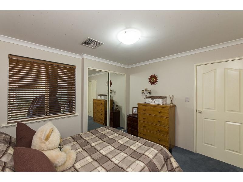 19 Dryandra Elbow, Atwell WA 6164