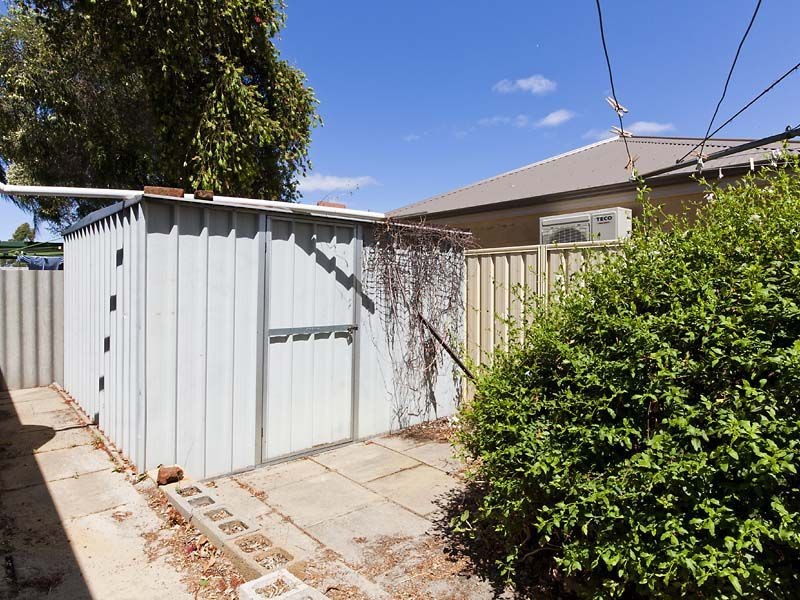 10 Crawford Street, Cannington WA 6107