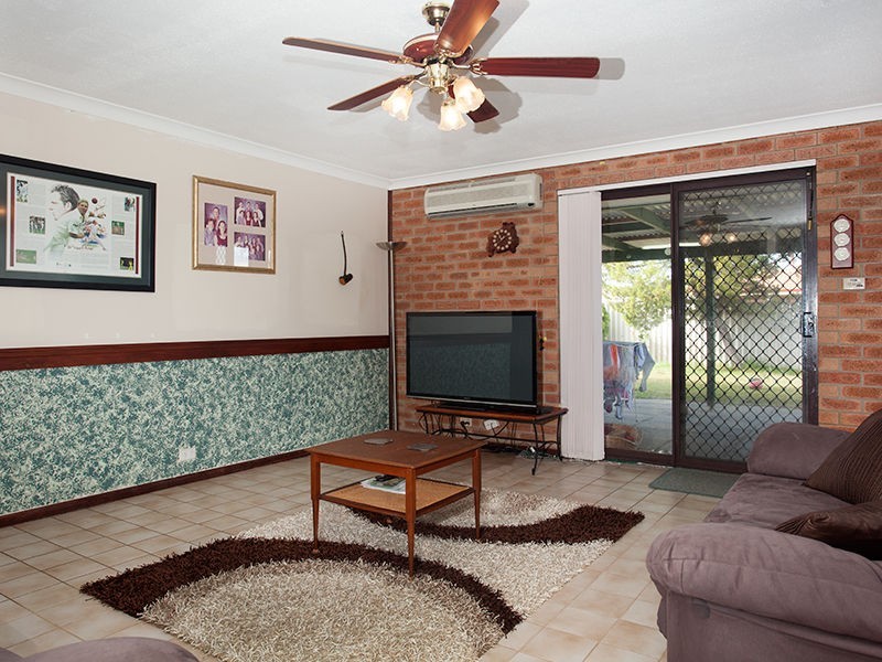 16 Jubilee Drive, Waikiki WA 6169