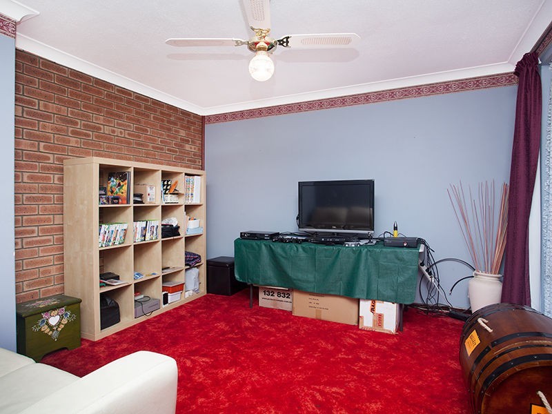 16 Jubilee Drive, Waikiki WA 6169