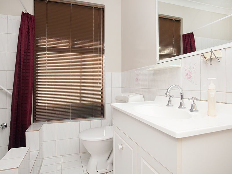 16 Jubilee Drive, Waikiki WA 6169