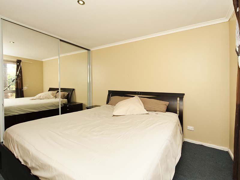 10 Agati Place, Forrestfield WA 6058