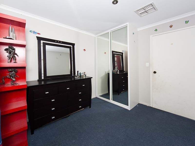 10 Agati Place, Forrestfield WA 6058