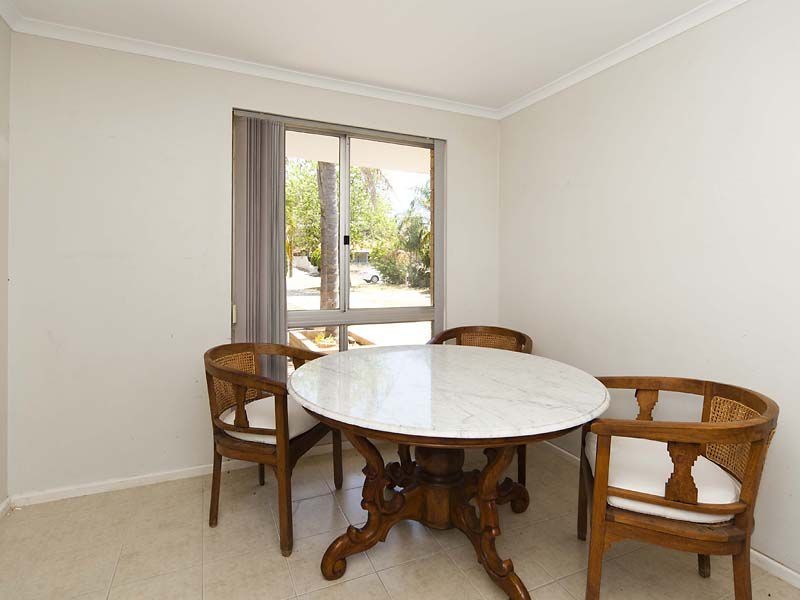 10 Agati Place, Forrestfield WA 6058