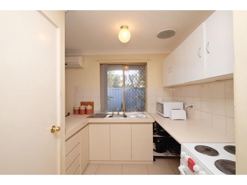 1/27 Port Royal Drive, Safety Bay WA 6169