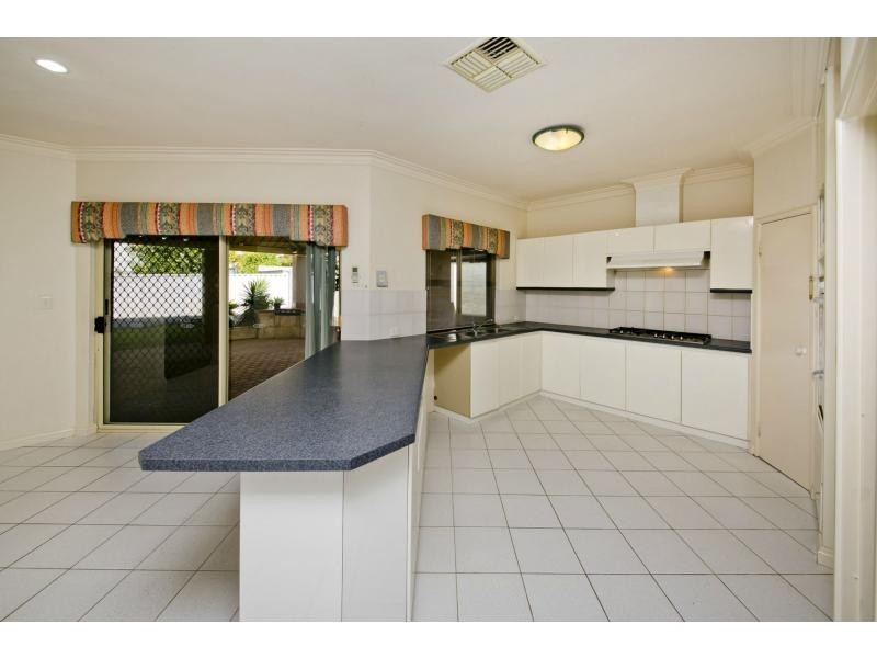 69 Belleview Crescent, Dianella WA 6059