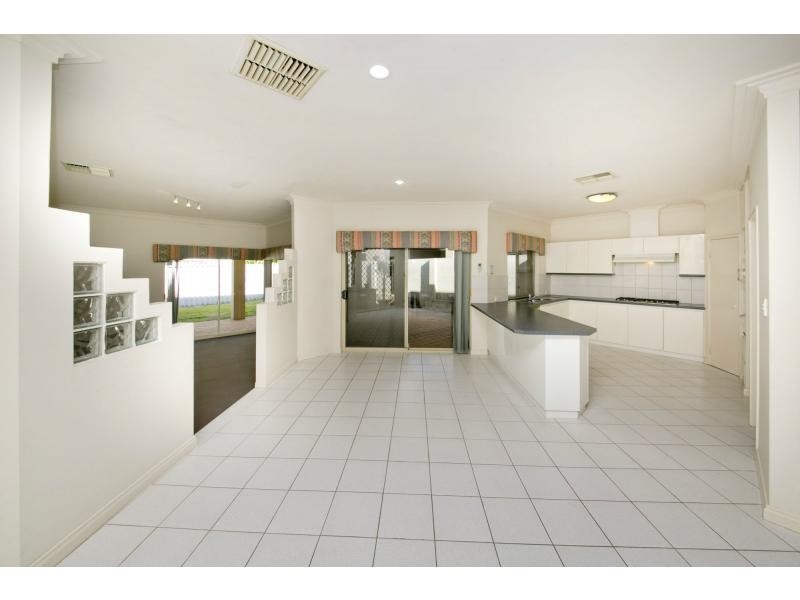 69 Belleview Crescent, Dianella WA 6059