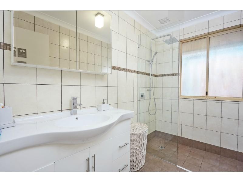 286 Yangebup Road, Yangebup WA 6164