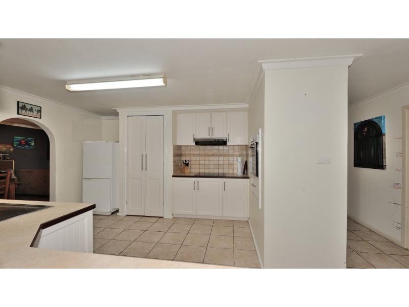 24 Muir Street, Halls Head WA 6210