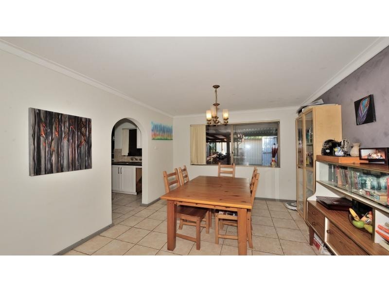 24 Muir Street, Halls Head WA 6210