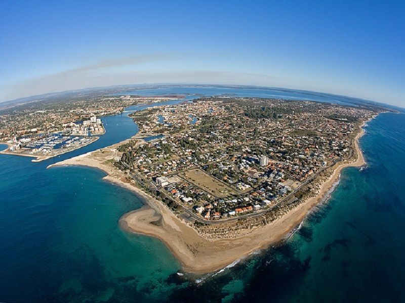 24 Muir Street, Halls Head WA 6210