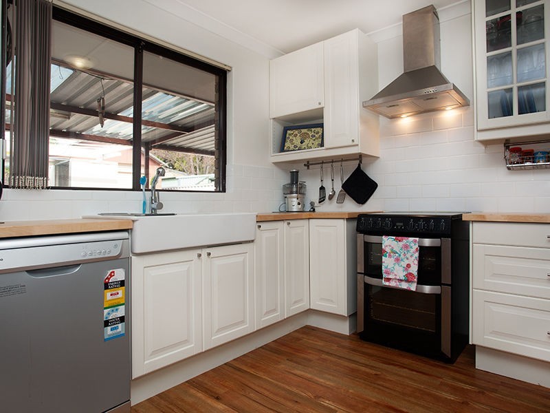 12 Belrose Crescent, Cooloongup WA 6168