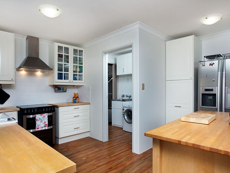 12 Belrose Crescent, Cooloongup WA 6168