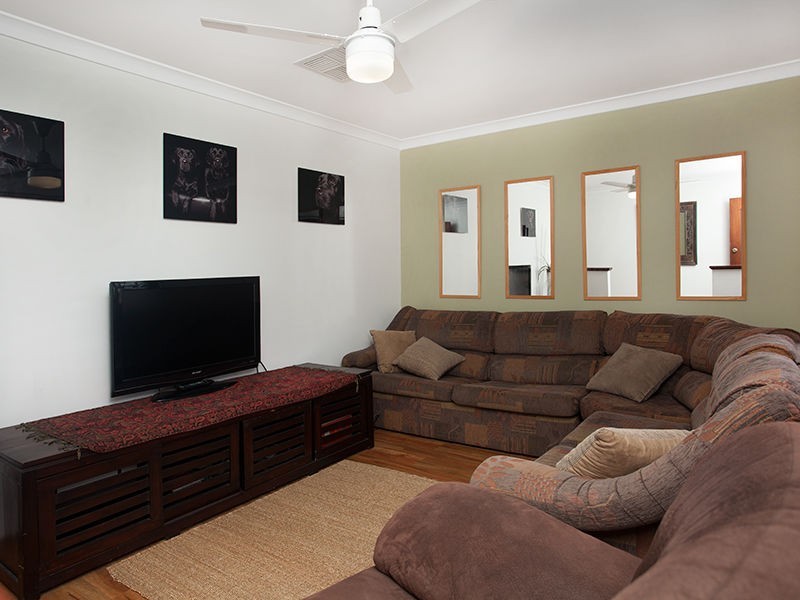 12 Belrose Crescent, Cooloongup WA 6168