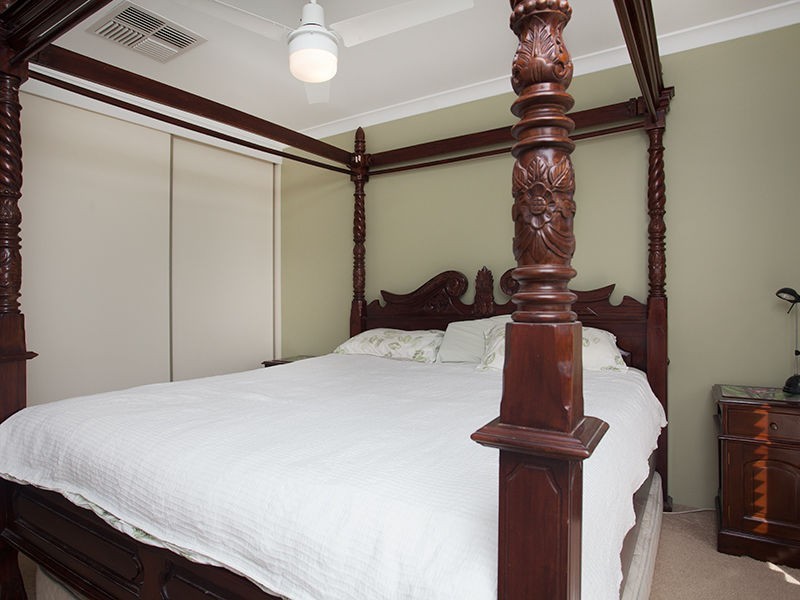 12 Belrose Crescent, Cooloongup WA 6168
