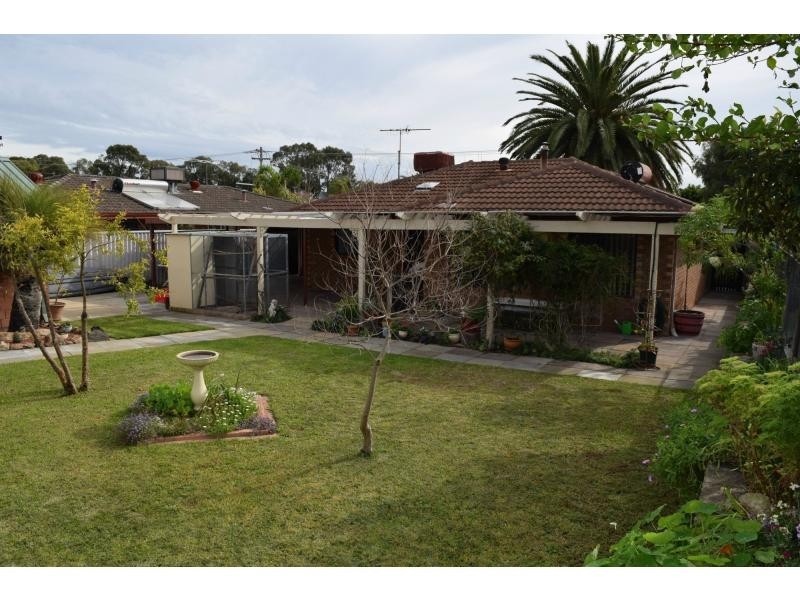 12 Belrose Crescent, Cooloongup WA 6168