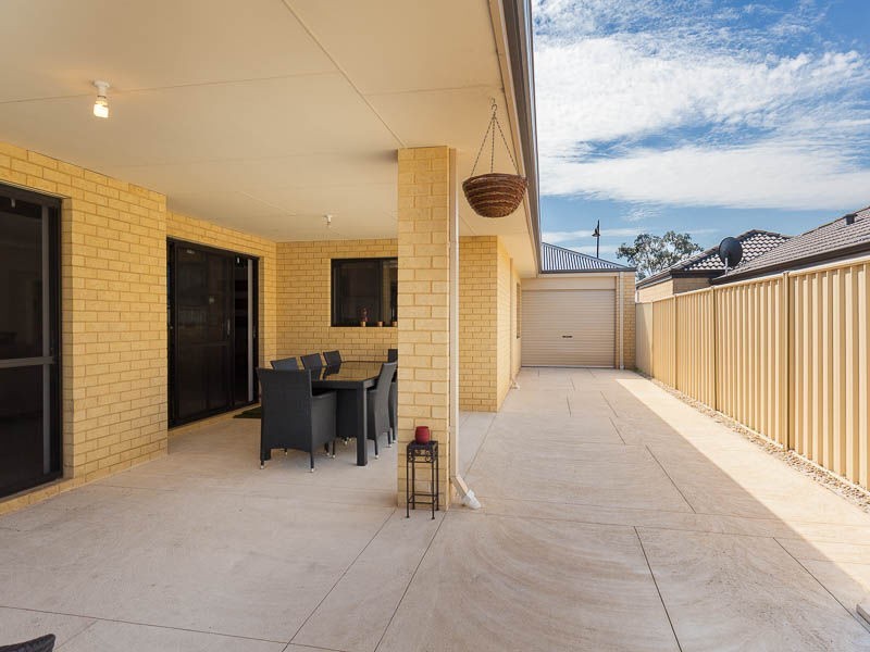 31 Jacksonia Promenade, Success WA 6164