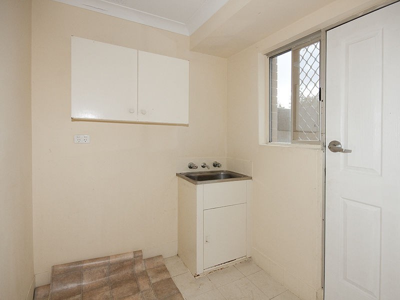 28 Agincourt Drive, Forrestfield WA 6058