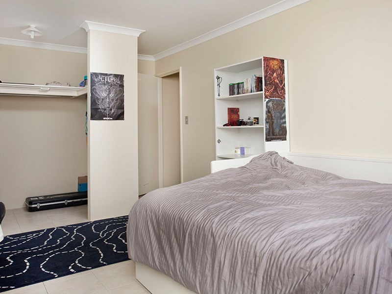 27 Peelfold Glen, Golden Bay WA 6174