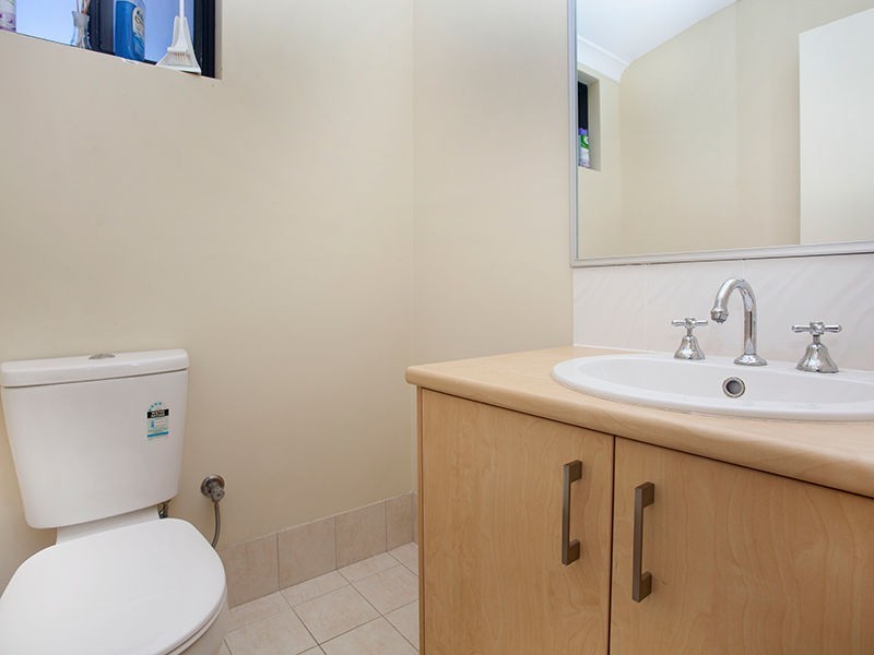 27 Peelfold Glen, Golden Bay WA 6174