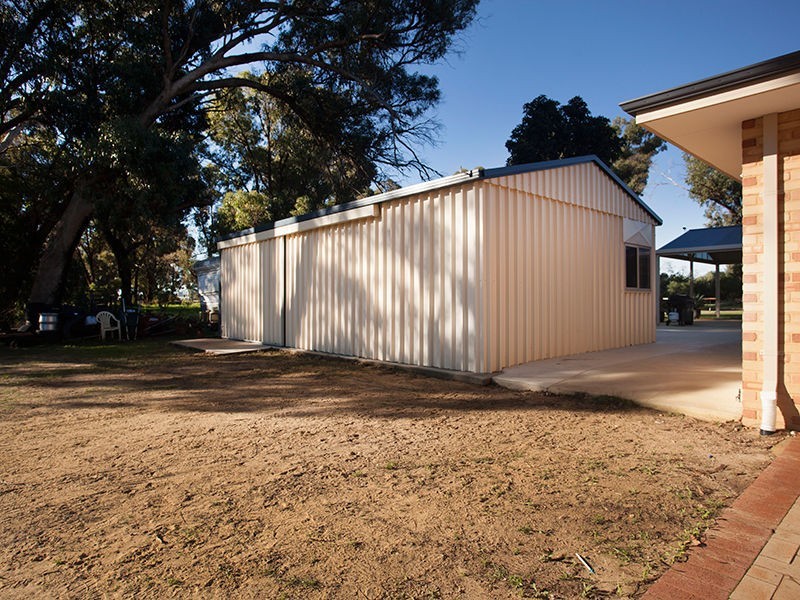 27 Peelfold Glen, Golden Bay WA 6174