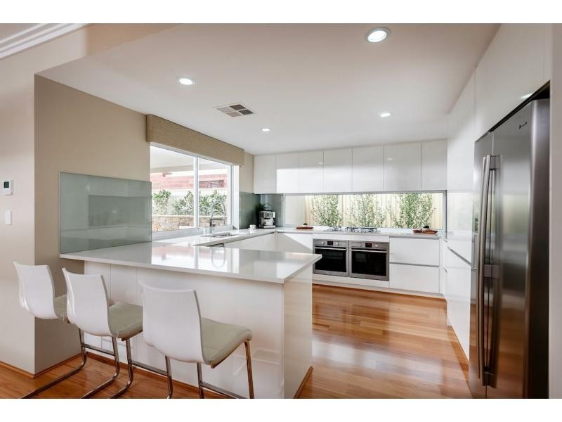 5 Umina Way, Burns Beach WA 6028